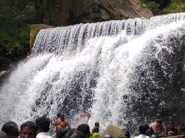 Suruli Falls